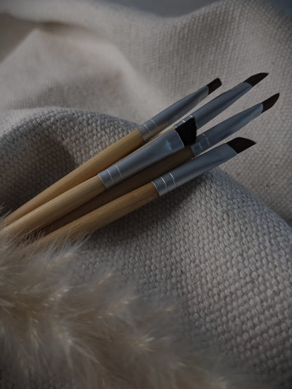 Wood Handled Angled Brow/Eyeliner Brush