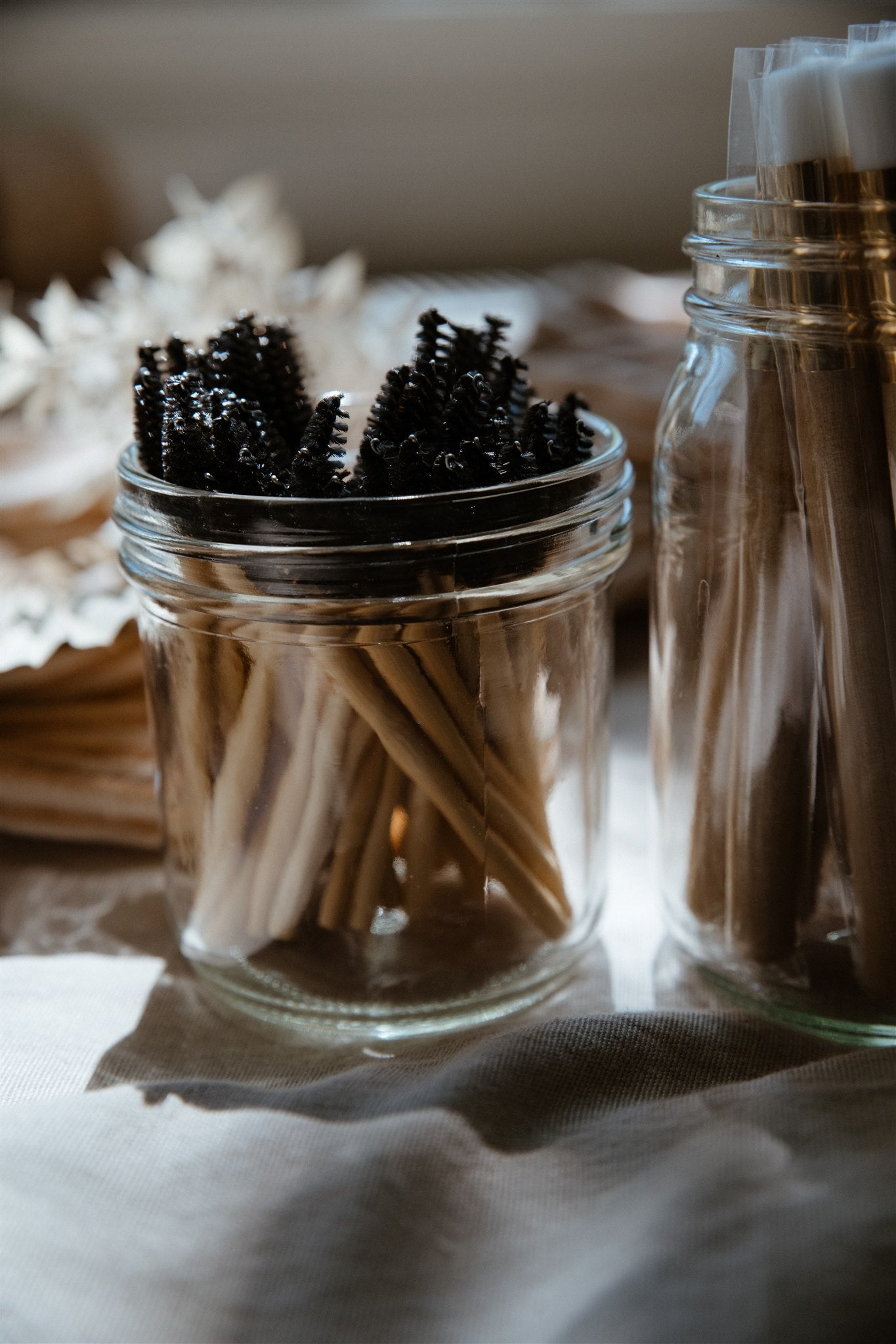 Plastic-free packaging for bamboo mascara wands